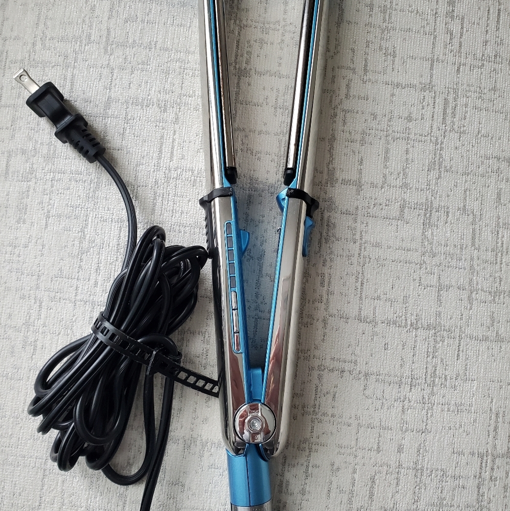 BaBayLiss PRO Prima3000 Flat Iron 1.25"